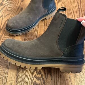 Kamik Dark Brown Chelsea Boots